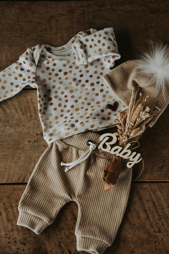CHILDREN'S SET WITH BOUQUET