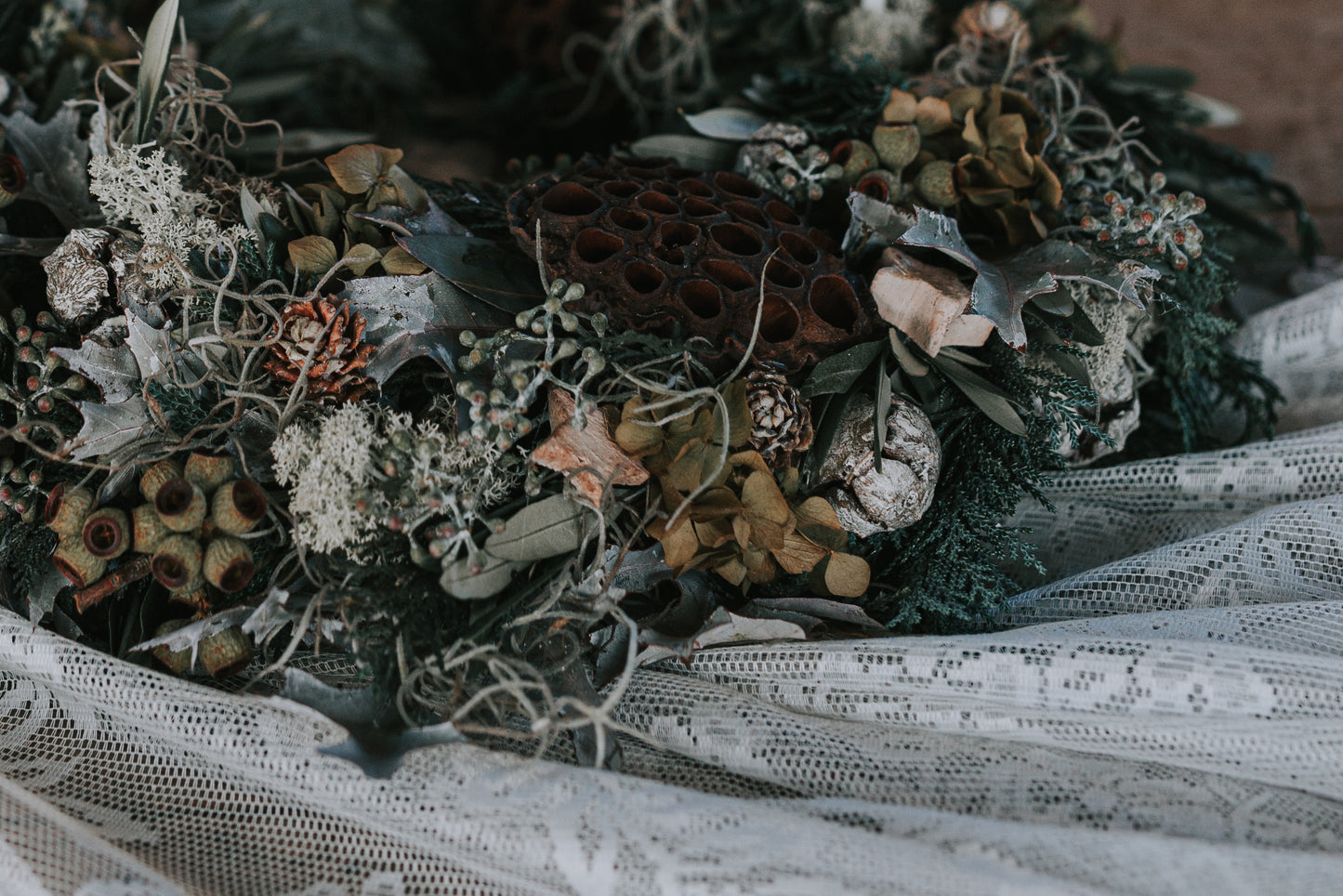 ADVENT WREATH "In the embrace of nature"