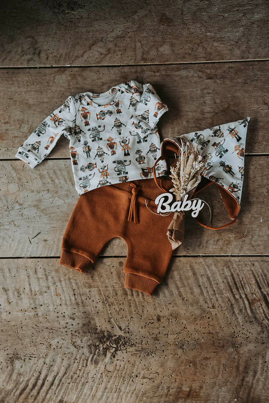 KINDERSET MIT BLUMENSTRAUß