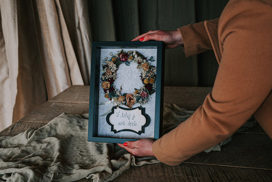 FRAME "The world is better with you"
