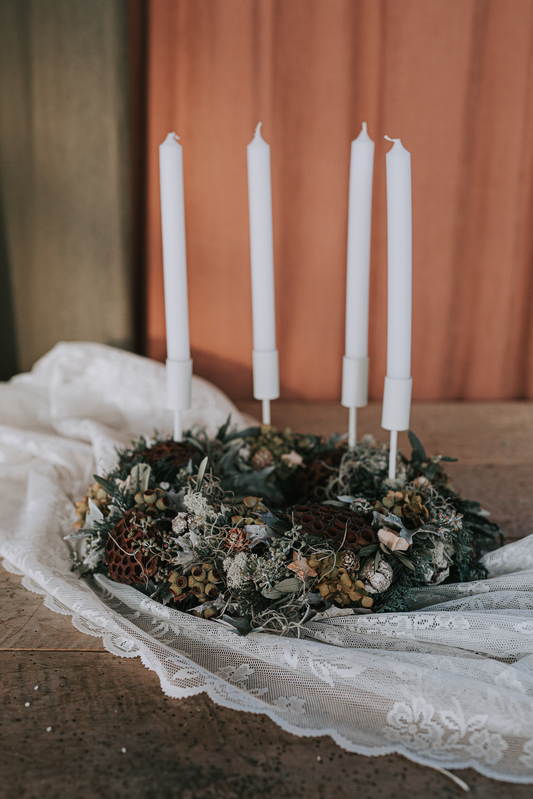 ADVENT WREATH "In the embrace of nature"