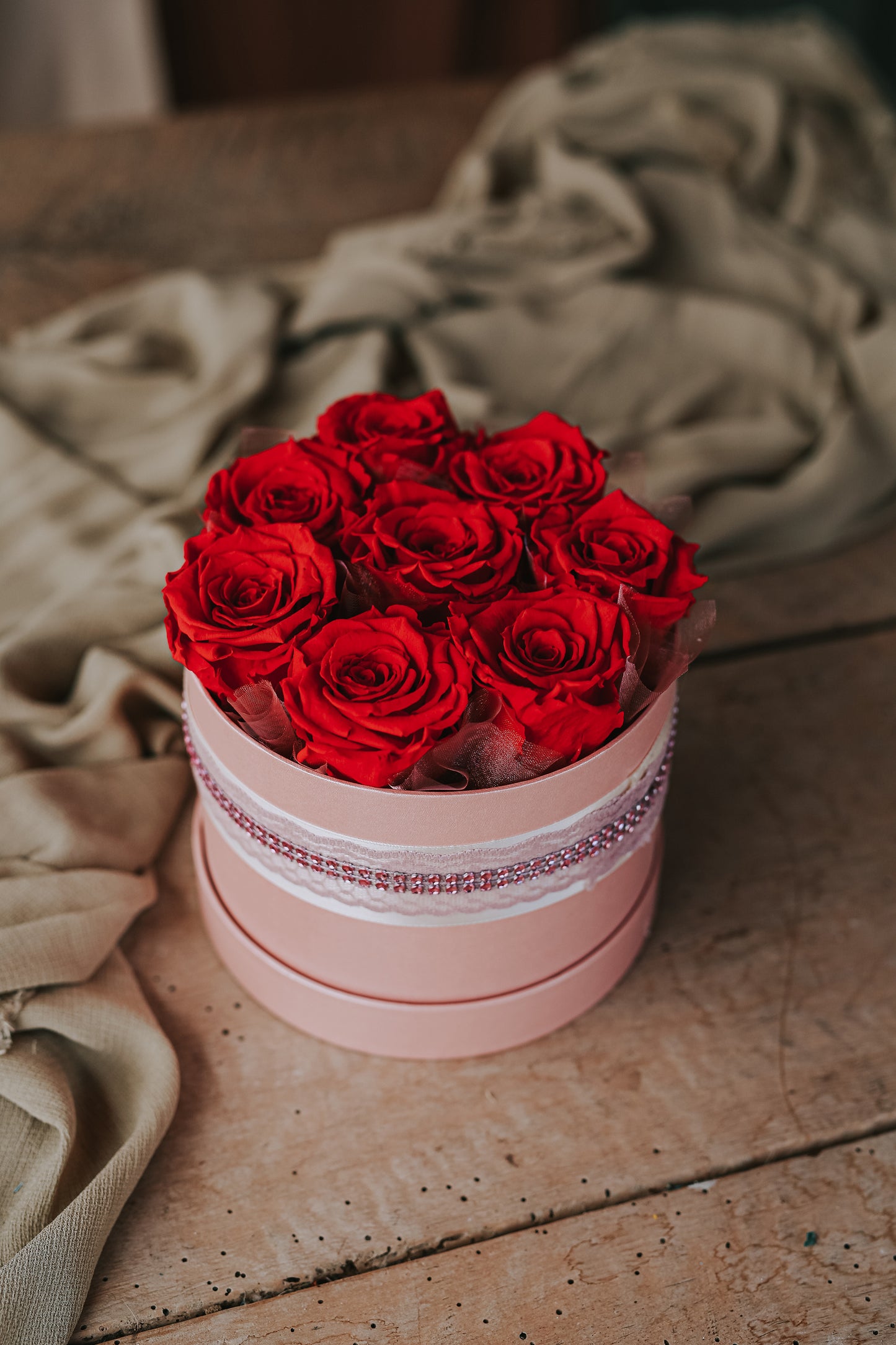 BOX OF ROSES "Ljubim te"